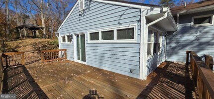 7613 Locust Ln in Fort Washington, MD - Foto de edificio - Building Photo