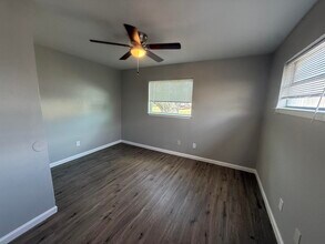 1534 Navajo Trail in Kingsland, TX - Building Photo - Building Photo