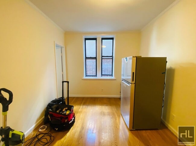WEST 45 STREET in New York, NY - Building Photo - Building Photo