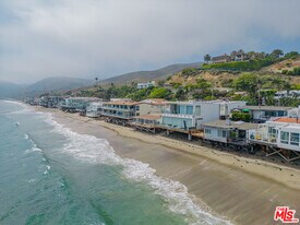 25154 Malibu Rd in Malibu, CA - Building Photo