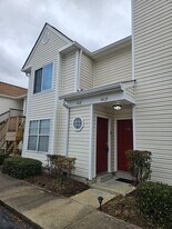 1407 Olivewood Ct in Virginia Beach, VA - Building Photo