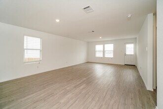 5924 Sunset Song Ln in Bulverde, TX - Building Photo - Building Photo