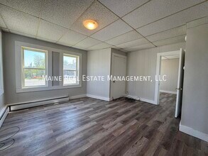 172 College Ave in Waterville, ME - Building Photo - Building Photo
