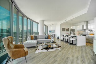 3333 Lake St in Houston, TX - Building Photo