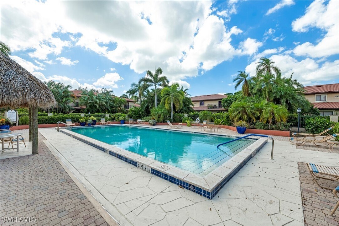 27770 Hacienda E Blvd in Bonita Springs, FL - Building Photo