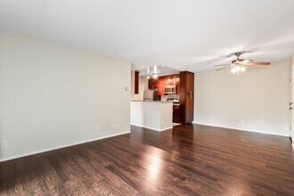 223 A-H Boardwalk Ave in San Bruno, CA - Building Photo - Building Photo