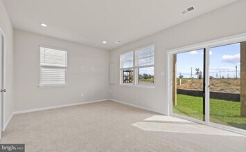 329 Ensemble Wy in Frederick, MD - Building Photo - Building Photo