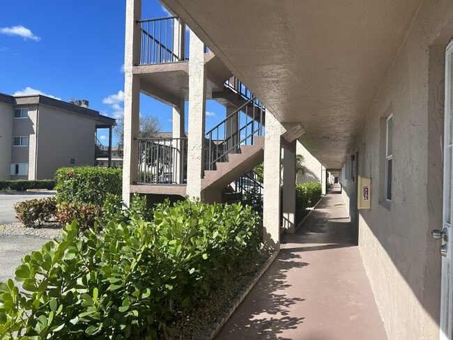 property at 729 Lori Dr