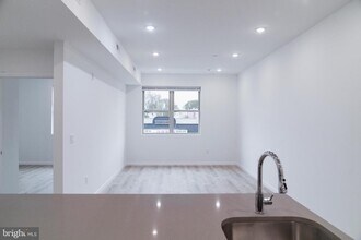 7248 Rising Sun Ave in Philadelphia, PA - Building Photo - Building Photo