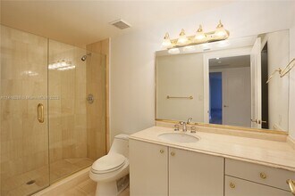 430 Grand Bay Dr in Key Biscayne, FL - Building Photo - Building Photo