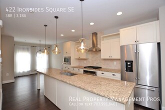 422 Ironsides Square SE in Leesburg, VA - Building Photo - Building Photo