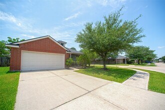 20219 Suncoast Dr in Katy, TX - Building Photo - Building Photo