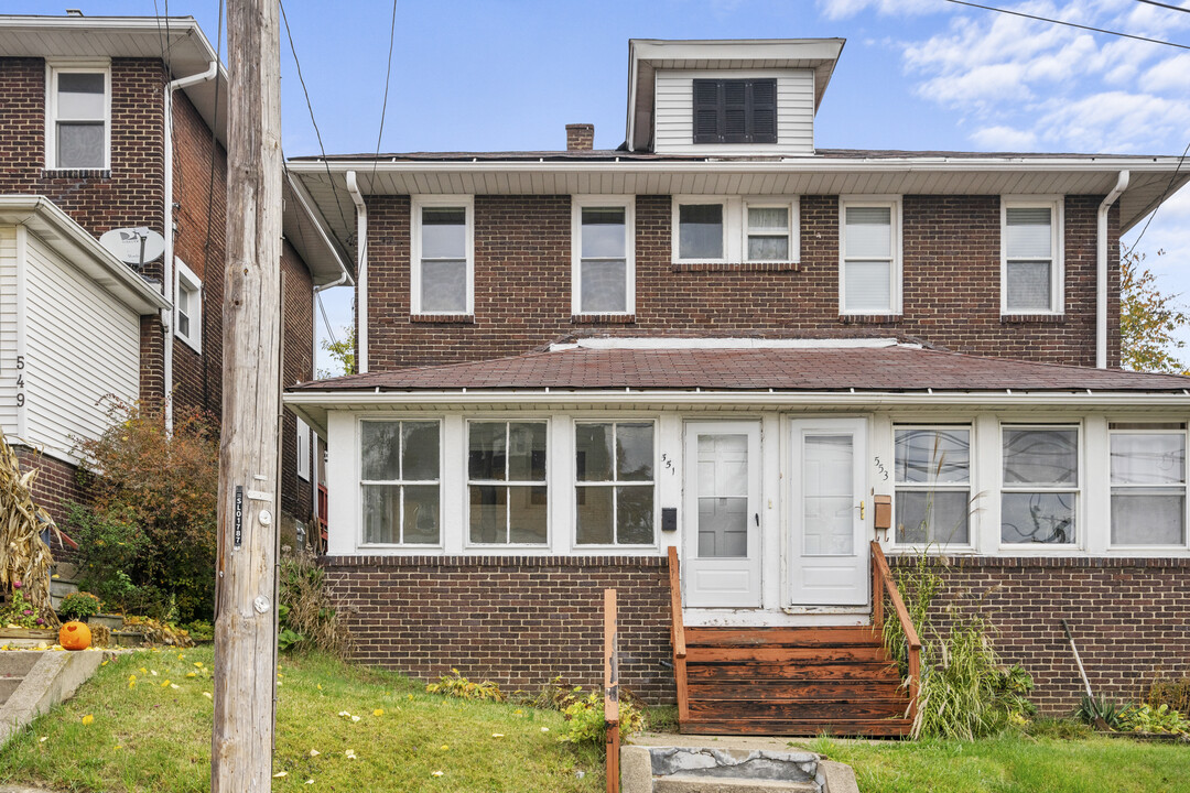 551 Clemesha Ave in Pittsburgh, PA - Building Photo