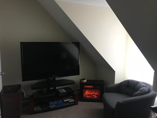 37 Hodges Ave in Taunton, MA - Building Photo - Building Photo