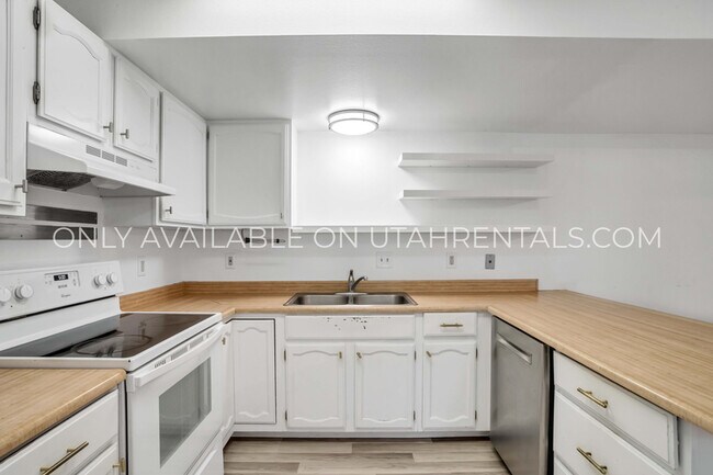 1639 Woodland Dr in Provo, UT - Building Photo - Building Photo