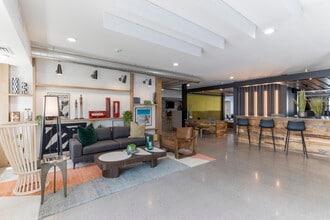 The Amelia in Phoenix, AZ - Foto de edificio - Interior Photo