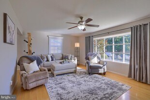 33 WEST Ave in Shiremanstown, PA - Building Photo