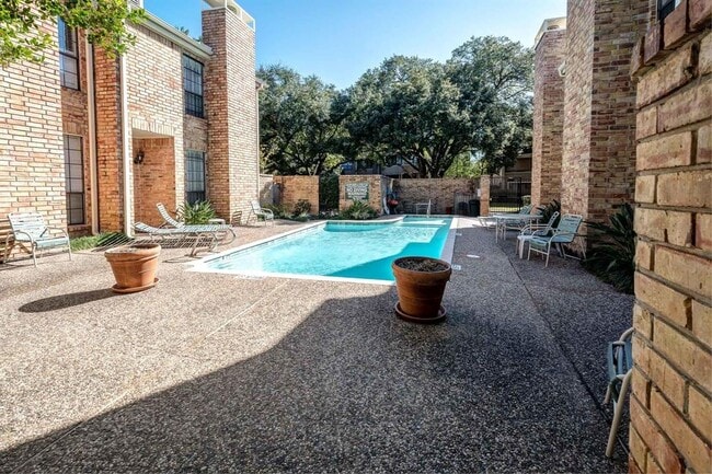 4000 Purdue St in Houston, TX - Building Photo - Building Photo