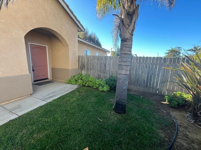 2753 Stephen Pl in Santa Maria, CA - Building Photo - Building Photo