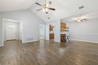 6355 Burnham Wood Pl in Mobile, AL - Building Photo - Building Photo