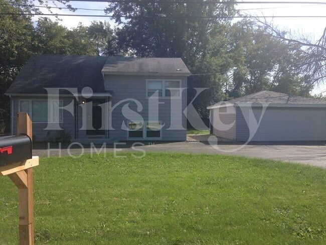 12865 W Highland Ave in Waukegan, IL - Building Photo - Building Photo