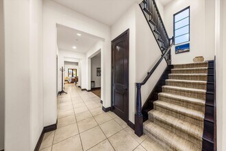 347 Island Oak Ln in Goleta, CA - Building Photo - Building Photo