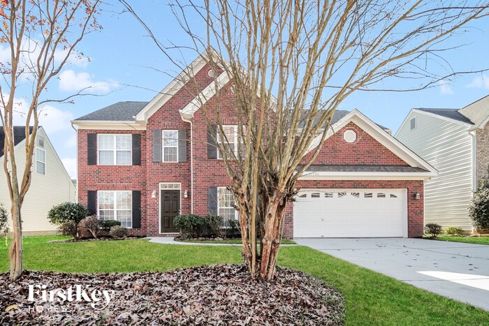 11126 Anna Rose Rd in Charlotte, NC - Building Photo