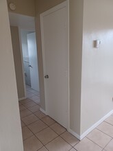 5900 NW 16th Pl, Unit 2 in Sunrise, FL - Foto de edificio - Building Photo