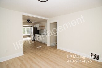 4485 Emerson Rd in South Euclid, OH - Foto de edificio - Building Photo