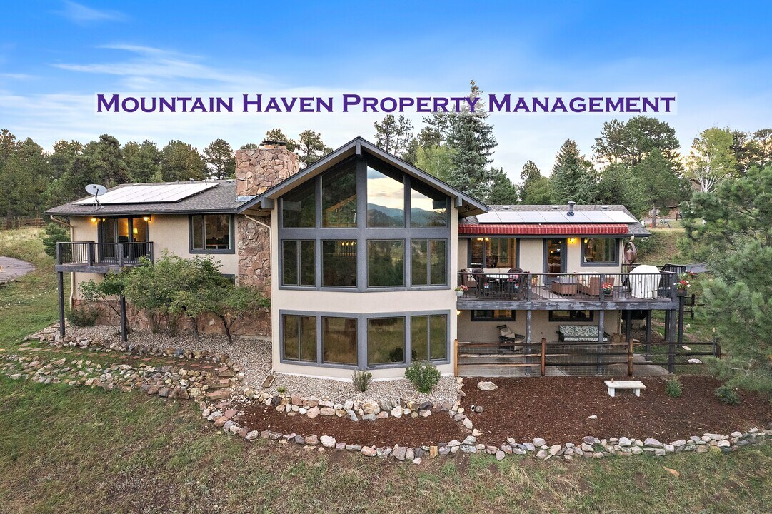 31340 Brookline Rd in Evergreen, CO - Building Photo