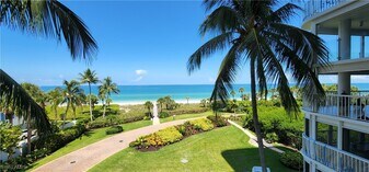 20 Seagate Dr in Naples, FL - Building Photo