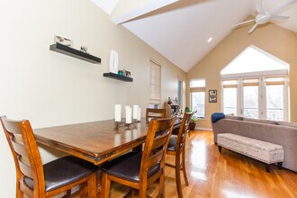 928 N Wood St in Chicago, IL - Building Photo - Building Photo