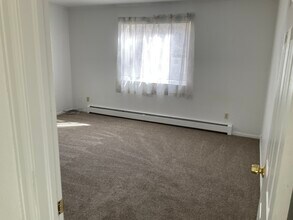 608 N Orchard Ave, Unit A in Canon City, CO - Foto de edificio - Building Photo