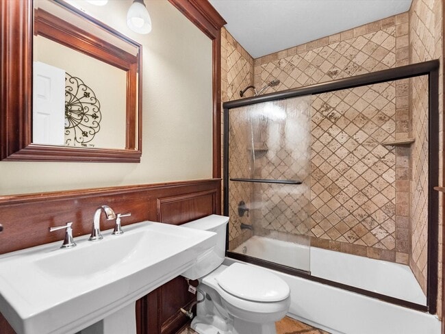 property at 1211 Bigelow St