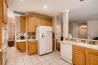 8104 Red Bird Ct in Austin, TX - Building Photo - Building Photo