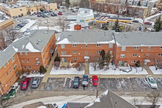 4710 N Elston Ave in Chicago, IL - Building Photo - Building Photo