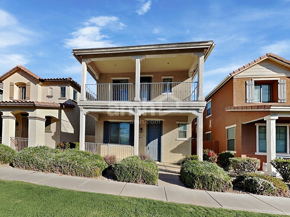 7136 S 7th Ln in Phoenix, AZ - Building Photo
