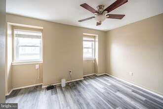 2220 Fitzwater St in Philadelphia, PA - Building Photo - Building Photo