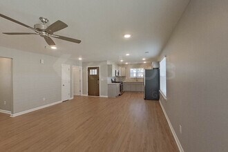 133 Denise Dr in Prattville, AL - Foto de edificio - Building Photo