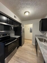 226 Yager Ave in La Grange, KY - Building Photo - Building Photo