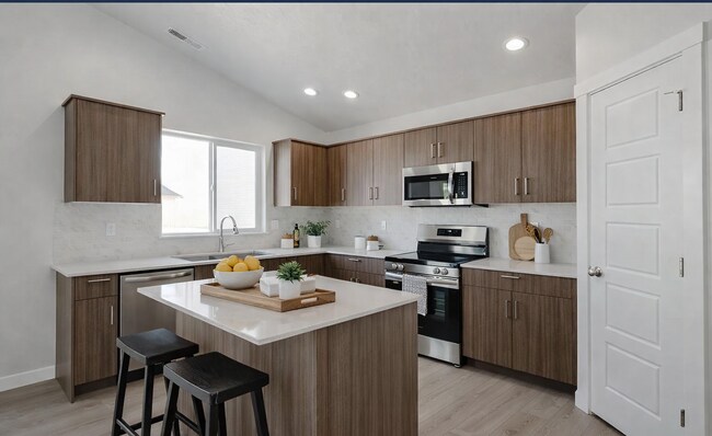 6308 W Karpathos St in Meridian, ID - Building Photo - Building Photo