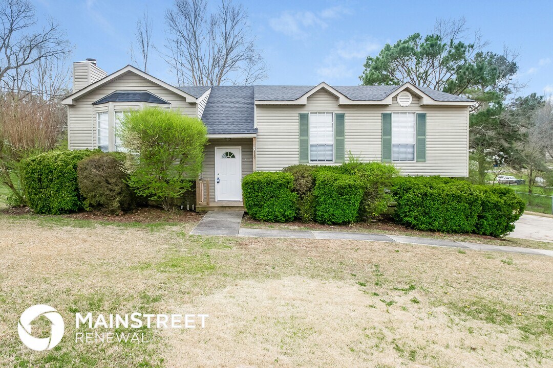 320 Willow Glen Ct in Alabaster, AL - Foto de edificio