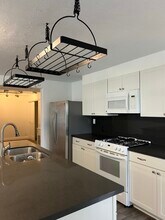 3 Rolph Park Ct in Crockett, CA - Building Photo - Building Photo