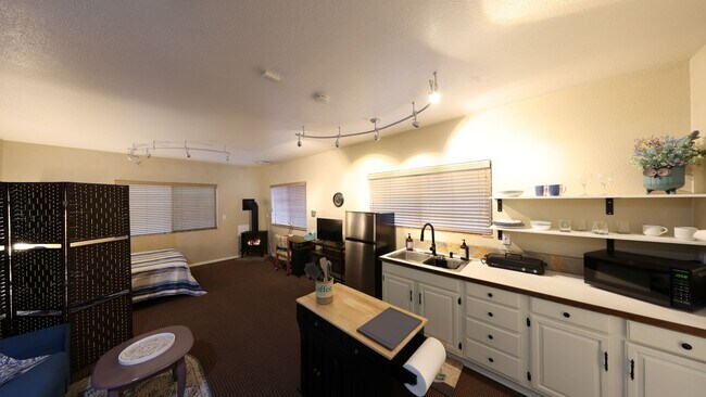 1039 NE Summit Loop in Coupeville, WA - Building Photo - Building Photo