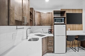 1879 W Peppertree Dr in Safford, AZ - Building Photo - Building Photo