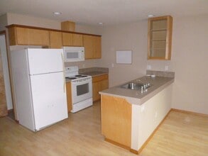 1030 Mt Olympus Ave SE in Ocean Shores, WA - Building Photo - Building Photo
