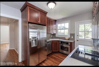 1802 Kingswood Rd in Jacksonville, FL - Building Photo - Building Photo