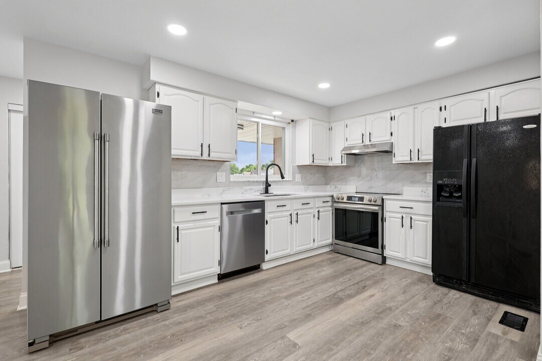 708 Burman Ave in Dayton, OH - Foto de edificio