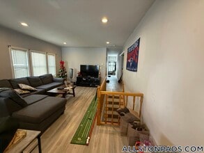 117 Glenville Ave in Boston, MA - Building Photo - Building Photo