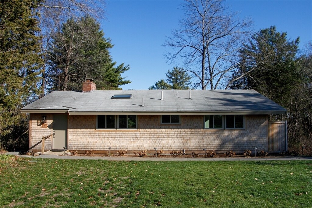151 Argilla Rd in Ipswich, MA - Building Photo